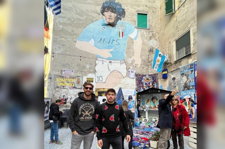 El paranaense Juan Ignacio Ascúa junto a su compañero de equipo en el Pesaro a su izquierda