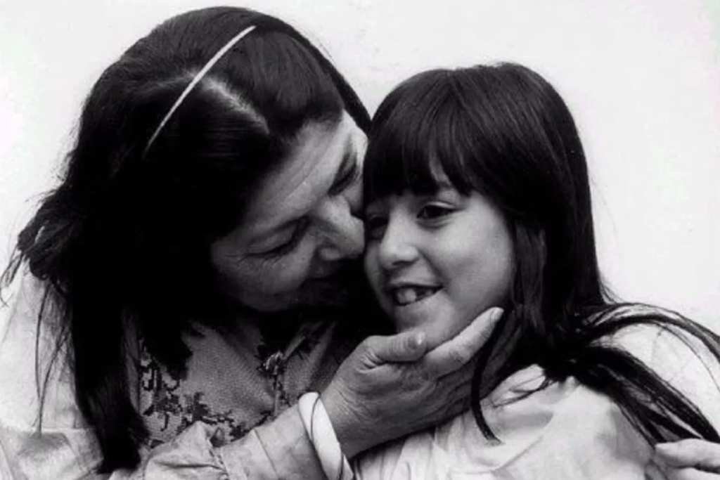 'Añoro bastante mi niñez'