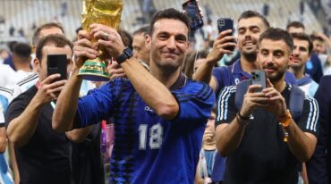 El método Scaloni. Llegó sin haber dirigido a ningún equipo pero armó un grupo sólido y supo guiarlo. Es el DT campeón del mundo. Reuters