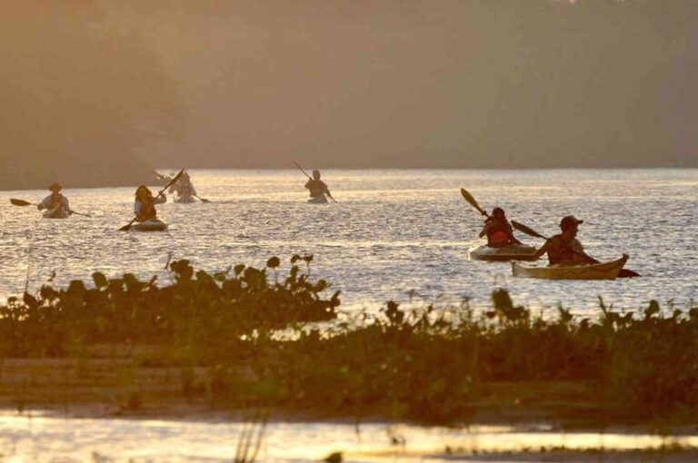 Se trata de un pasaporte turístico que tiene el objetivo de acercar a turistas a diferentes propuestas para disfrutar en la ciudad con una atención por parte de los prestadores y espacios que participan. Gentileza