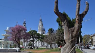 La plaza 1° de Mayo será el punto de encuentro en Paraná. Archivo