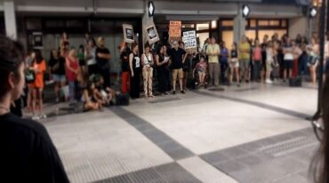 La lectura de un documento consensuado fue uno de los hechos sobresalientes de la manifestación en Paraná. Nicolás García