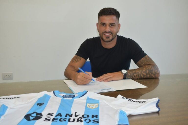 Pugliese debutó en Primera División el 18 de septiembre del 2018 en la victoria de Platense ante el Deportivo Morón por 2 a 0