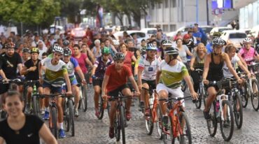 Al final del recorrido habrá una clase de estiramiento junto a profesionales del municipio y también numerosos sorteos. Entre los premios hay una bicicleta mountain bike