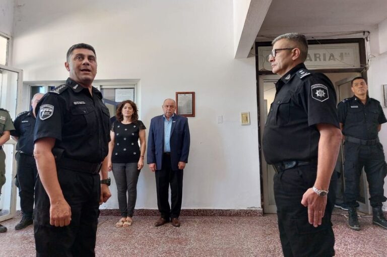 Es dable destacar que ambos funcionarios son de la ciudad de Vera; acompañaron la ceremonia la Sra. Intendenta de la ciudad de Vera Ing. Paula Carolina Mitre