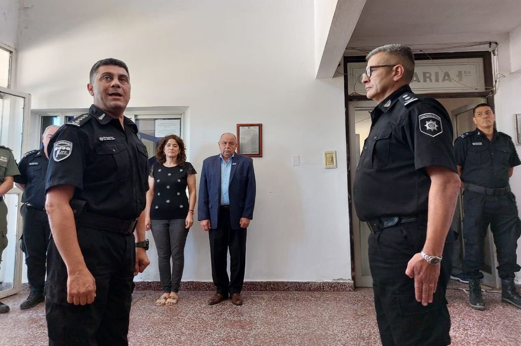 Es dable destacar que ambos funcionarios son de la ciudad de Vera; acompañaron la ceremonia la Sra. Intendenta de la ciudad de Vera Ing. Paula Carolina Mitre