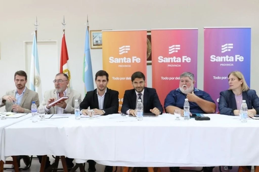 La primera reunión se llevó a cabo en el departamento Castellanos. Archivo