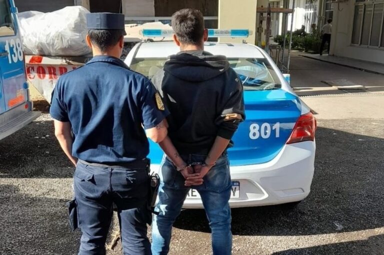 Un violento con su expareja tenía restricciones y fue detenido.