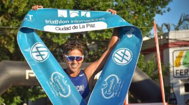 El internacional Flavio Morandini estiró su estadía en Argentina para competir en La Paz. Brilló y se alzó con su segundo triunfo en el historial. Triatlón Internacional de La Paz