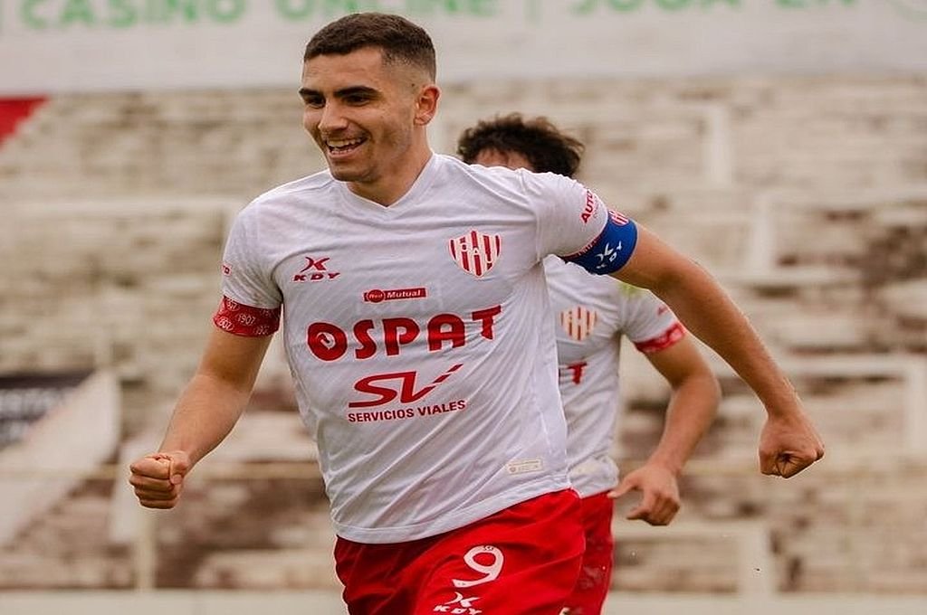 El nueve de la Reserva de Unión