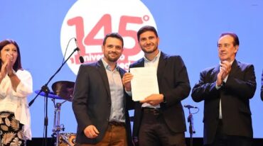 El momento fue oportuno para que el gobernador y quien preside la Caja de asistencia social de Lotería de Santa Fe