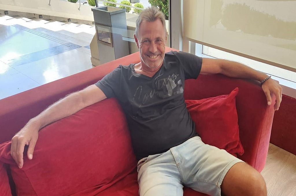 Daniel Veronesse de visita a Paraná. Charlas de fútbol y proyectos.