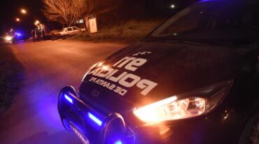 Los atacantes fueron dos personas que aparecieron en una moto