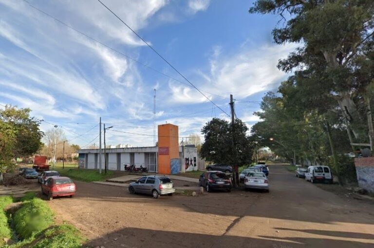 A pocos centímetros del lugar donde quedó el cuerpo