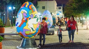 La original iniciativa tiene como objetivo acercar el arte local a la comunidad y que todos sean partícipes de esta acción colaborativa. Gentileza