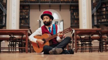 En el marco del ciclo 'Teatro y Música' se presentará 'Martín. Cuentos y canciones'