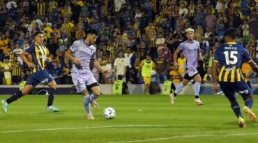 El Guapo logró inclinar la balanza para su lado ante el Canalla. Prensa Barracas