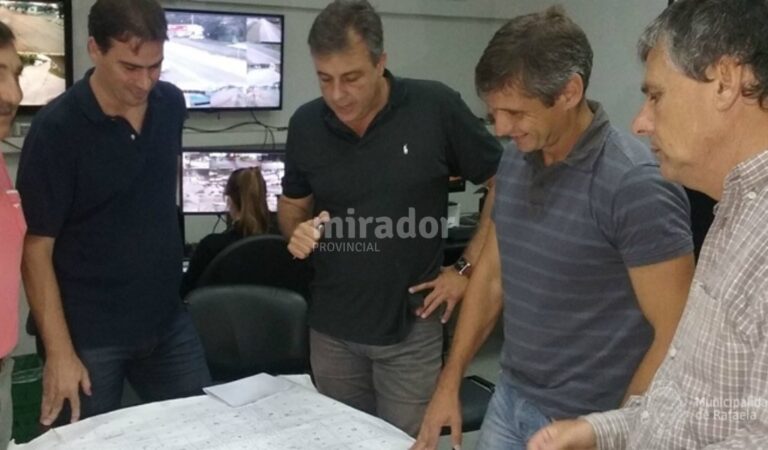 Castellano estuvo junto a encargados de Bomberos Zapadores y Voluntarios