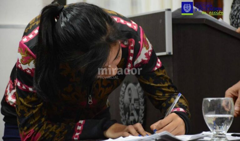 Las becas se otorgan a chicos con recursos escasos y buenas notas. Gentileza: Municipalidad de Reconquista.