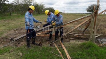 Distintas cuadrillas de la EPE trabajan en zona sur