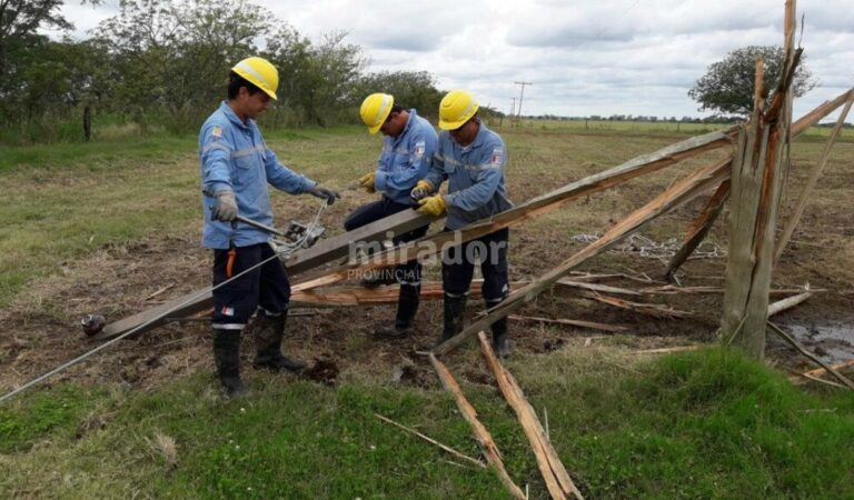 Distintas cuadrillas de la EPE trabajan en zona sur