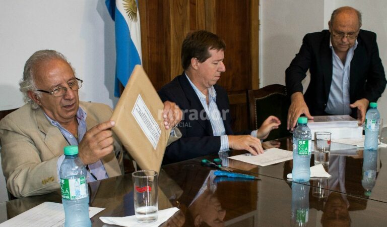 Las empresas que se presentaron fueron Obring SA