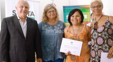 Se entregaron a 37 escuelas aportes por 9.580.000 de pesos. Gentileza: Gobierno de Santa Fe.