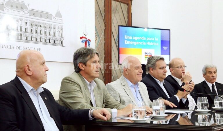 Lifschitz dijo que hay un proyecto para realizar "seis grandes intervenciones en seis cuencas de la provincia".  Gentileza: Gobierno de Santa Fe.