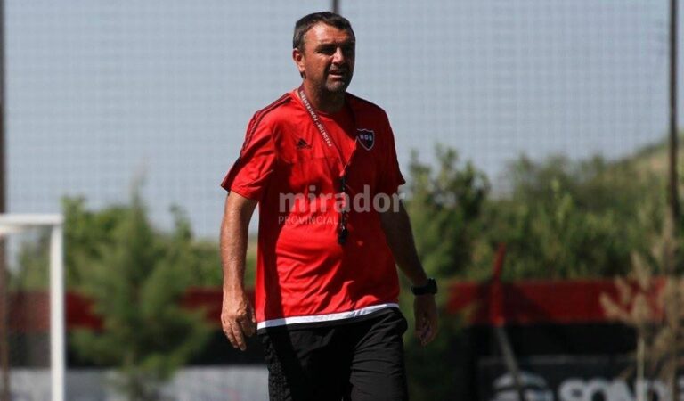 La relación entre el DT Diego Osella y los dirigentes ya no es lo que era