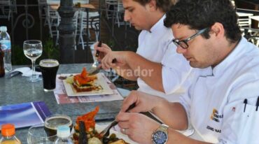 Una costumbre rosarina es disfrutar la amplia gastronomía que ofrece la ciudad. Sin embargo