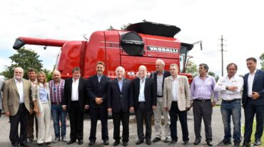 'Vassalli es un ejemplo para Santa Fe'