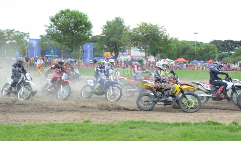 Emoción y adrenalina. La tierra y los motores se apoderaron del fin de semana en Reconquista