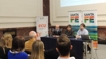 Héctor Floriani rector de la UNR)