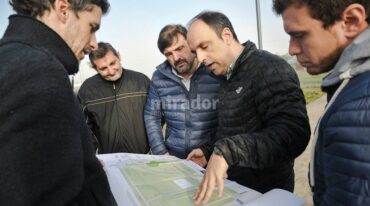 José Corral vio los avances de las tareas en la zona noreste. Gentileza: prensa Municipalidad de Santa Fe.