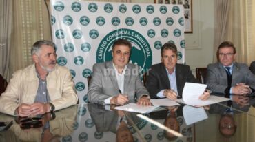 Castellano se reunió con Garibay para la concreción de la obra. Gentileza: prensa Municipalidad de Rafaela.
