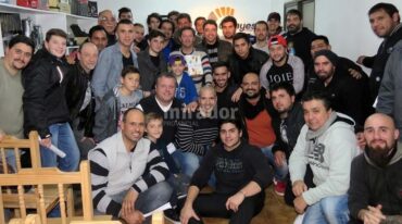 La clínica del baterista contó con gran asistencia de público interesado en el tema. Gentileza: Daniel Aristizabal.