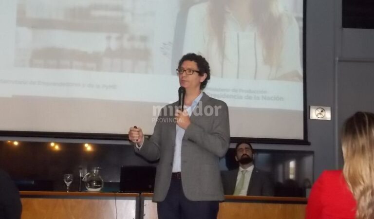 Mayer dijo que las empresas de entre 70 y 100 empleados son las que más sufren los altos costos laborales no salariales. Gentileza: prensa fundación Libertad.