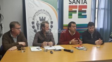 Diego Leone pasó por Sunchales para hablar sobre las obras en barrio Cooperativo. Gentileza: prensa Gobierno de Santa Fe.