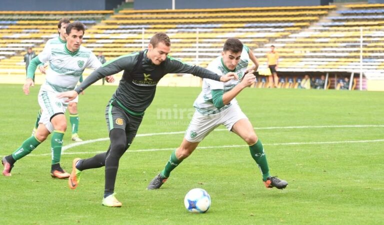 Marco Ruben ya giró en el área y está a punto de convertir su gol. Gentileza: prensa Rosario Central.