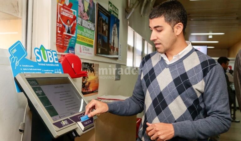 El intendente Raimundo destacó que San Lorenzo será la primera ciudad de la región en contar con el servicio. Gentileza: prensa Municipalidad de San Lorenzo.