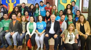 El plan Vuelvo a estudiar arrancó en 2013 y fue premiado por la Red Latinoamericana de Organizaciones de la Sociedad Civil por la Educación (REDUCA). Gentileza: prensa Gobierno de Santa Fe.