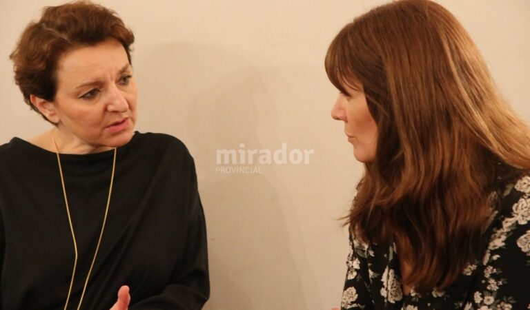 Illouz (izquierda) define que 'la heterosexualidad está definida hoy por la inequidad