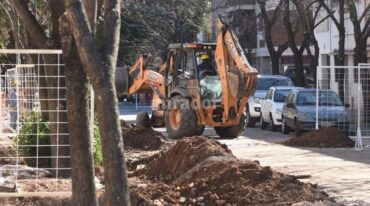 El colector a renovar se extiende por la calzada de calle Maipú desde Montevideo hasta bulevar 27 de Febrero. Gentileza: prensa Municipalidad de Rosario.