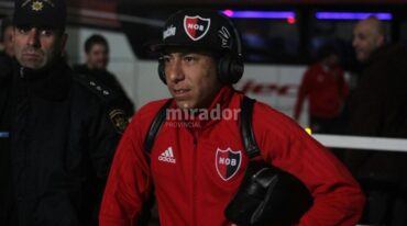 Sarmiento es un jugador importante para salir de la mala cosecha. Gentileza: prensa Newell's Old Boys.