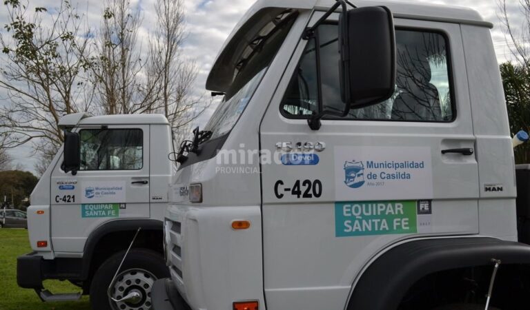 'Estos dos camiones que llegan a la ciudad son de suma importancia para poder realizar el trabajo de limpieza y recolección de residuos voluminosos en las calles'