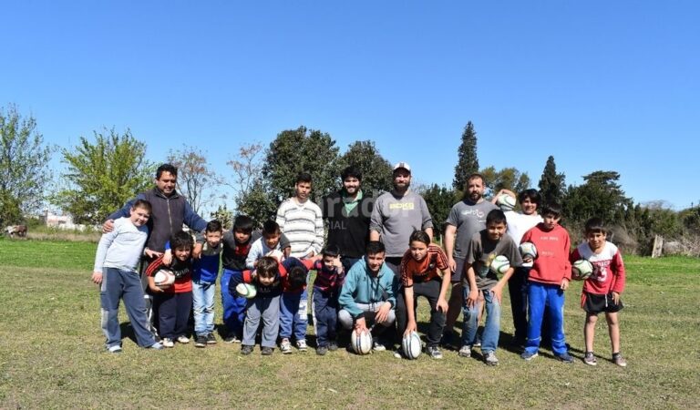 Integración. Los más chicos concurren ahora a practicar rugby en el CIC venadense. Se trata de un programa de desarrollo social de la disciplina. Gentileza: Transmedia TV.