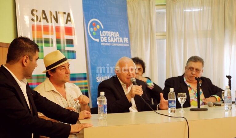 El gobernador estuvo en la presentación del espectáculo. Gentileza: prensa Gobierno de Santa Fe.