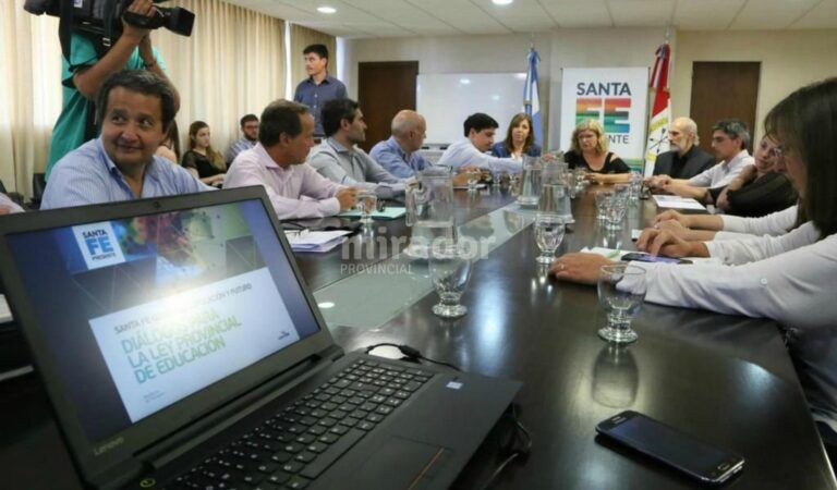 Balagué estuvo reunida con diputados provinciales. Gentileza: prensa Gobierno de Santa Fe.