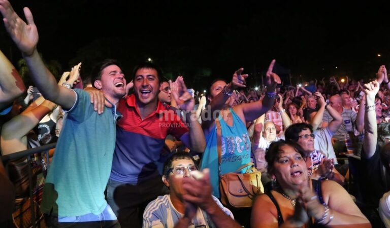 Gran cantidad de público se vio el domingo 12 en el Paseo del Bicentenario en Reconquista