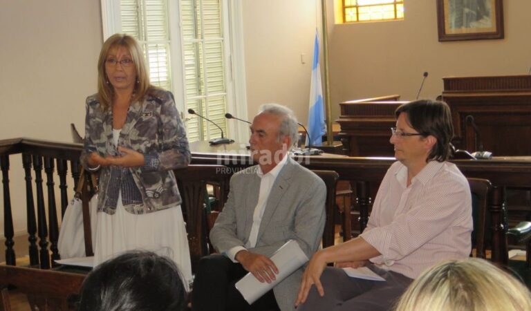 La diputada Giaccone presentó el proyecto en el Concejo Municipal de Casilda. Gentileza: Daniel Aristizabal.